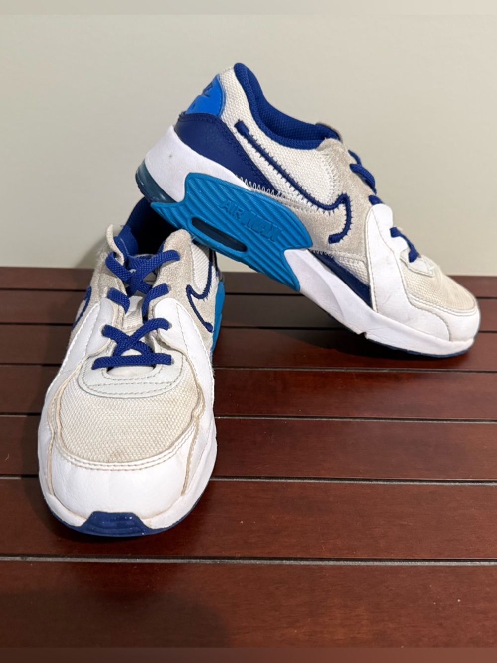 Nike Air Max Kids White and Blue Athletic Sneakers Size 2Y